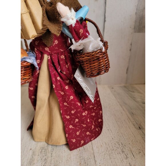 Byers Choice colonial Williamsburg market woman gifts Xmas home decor - Picture 3 of 10